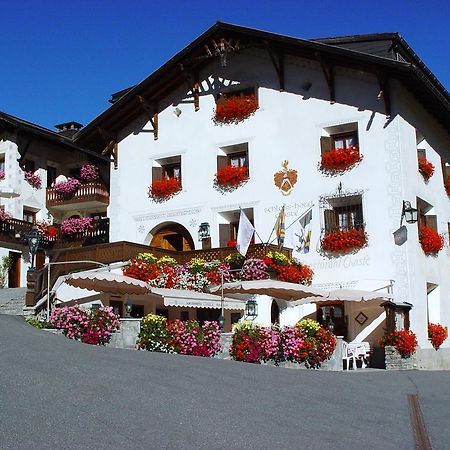 Schlosshotel Chaste Tarasp Exterior photo