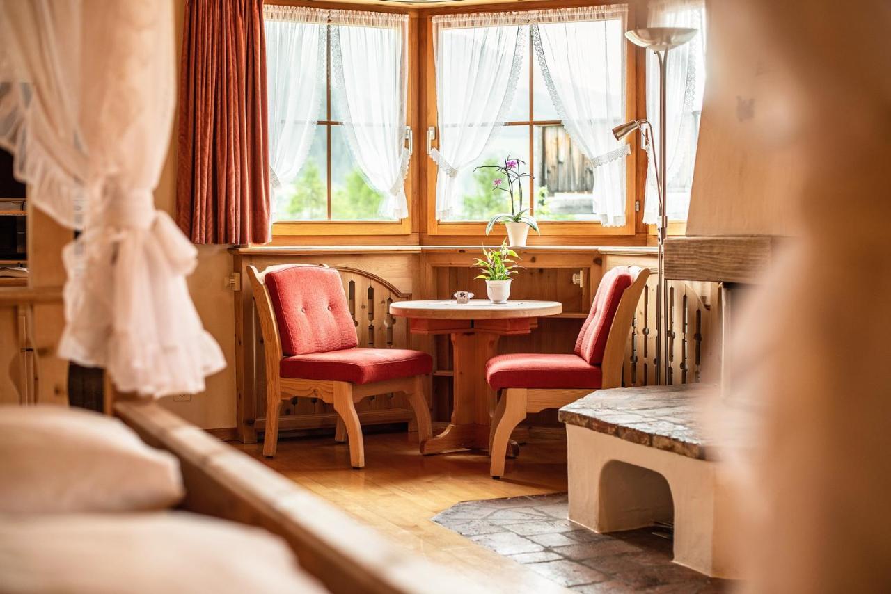 Schlosshotel Chaste Tarasp Exterior photo
