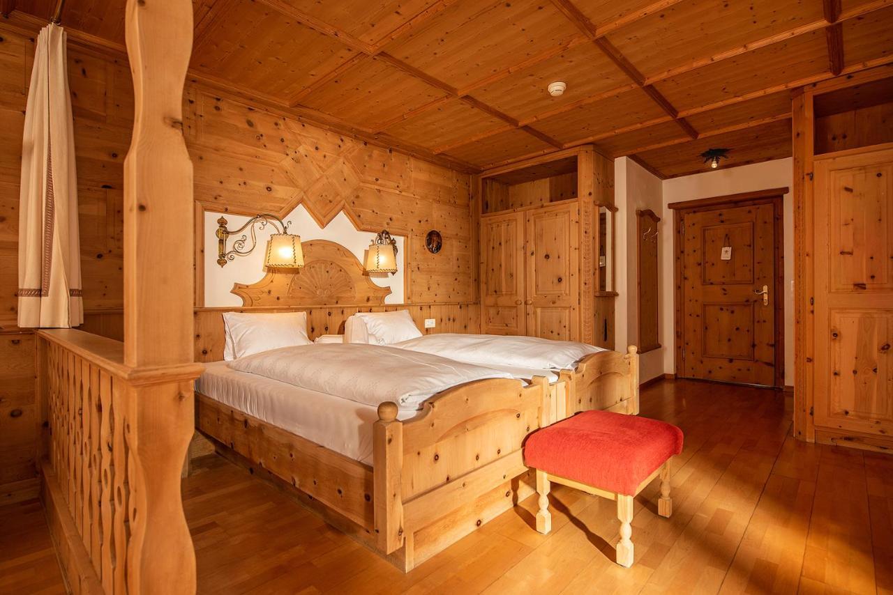 Schlosshotel Chaste Tarasp Exterior photo