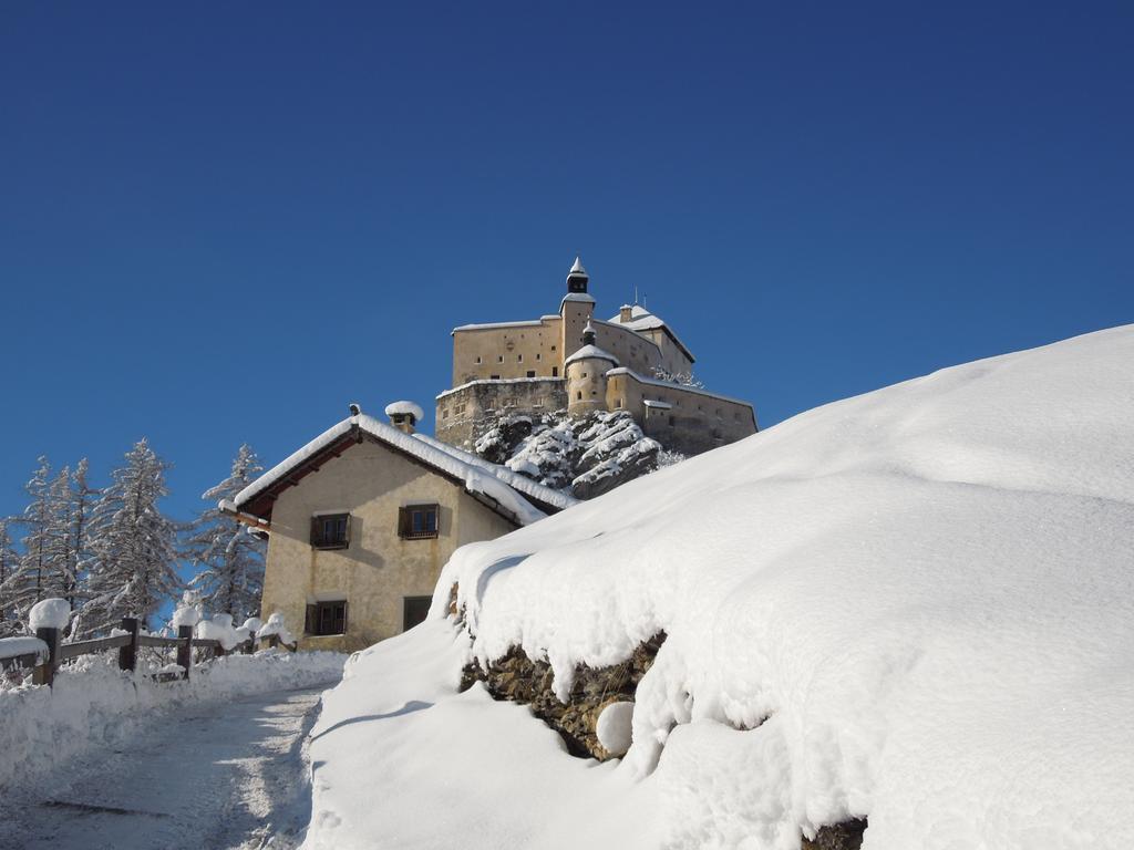 Schlosshotel Chaste Tarasp Exterior photo